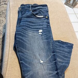 Stylish Blue Distressed Men’s Jeans